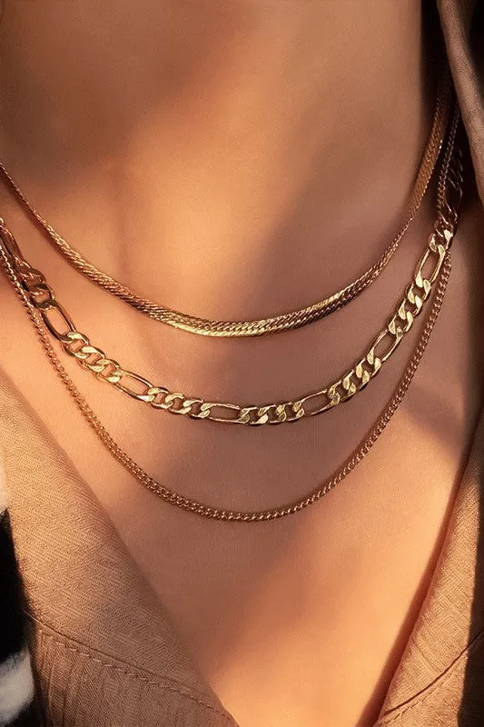 18k Gold 3 strands layered necklace *