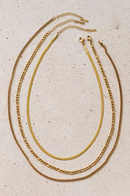 18k Gold 3 strands layered necklace *
