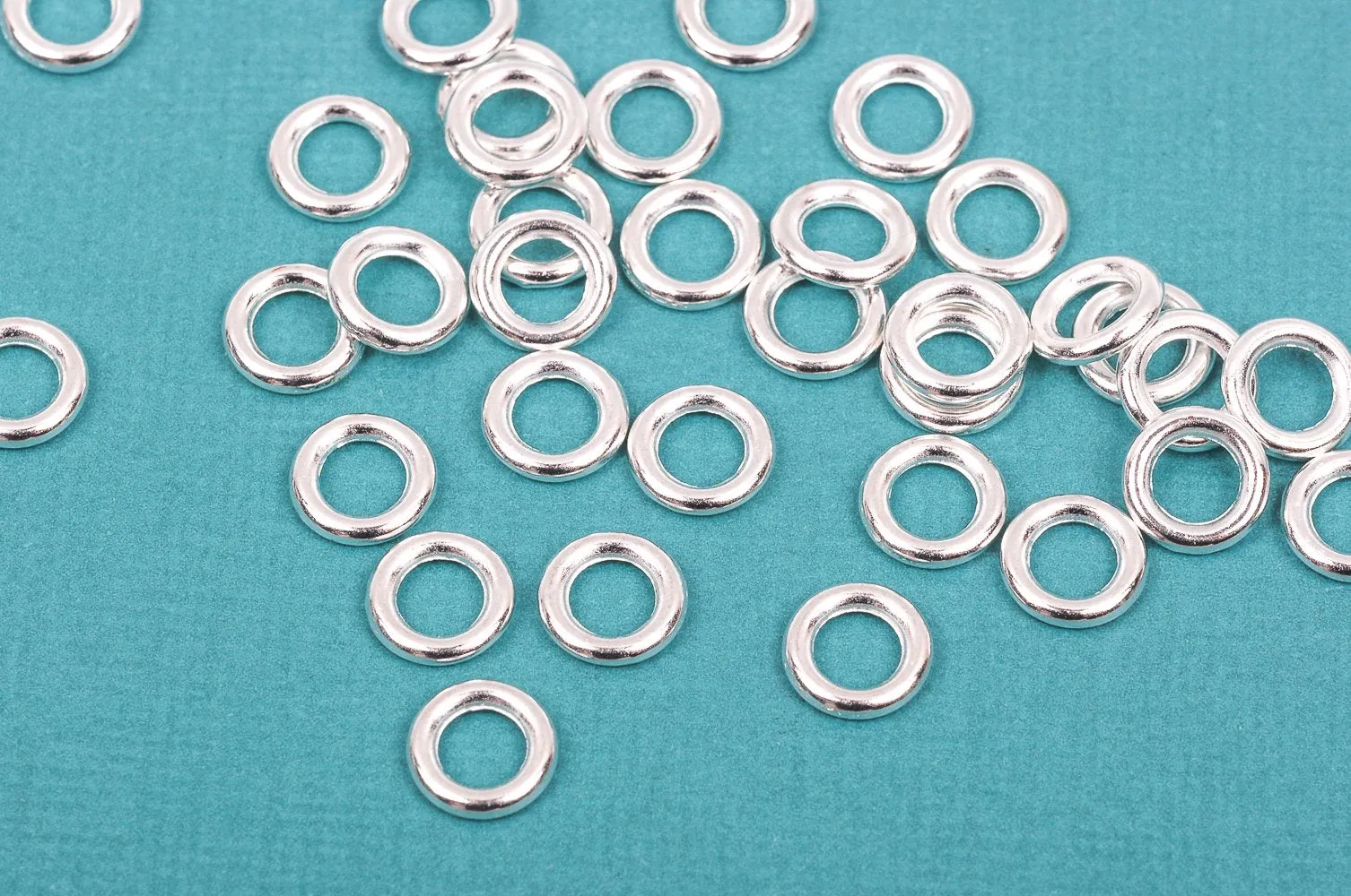30 5mm Bright Silver Plated Soldered Closed Jump Rings, copper base, 18 gauge wire, jum0201