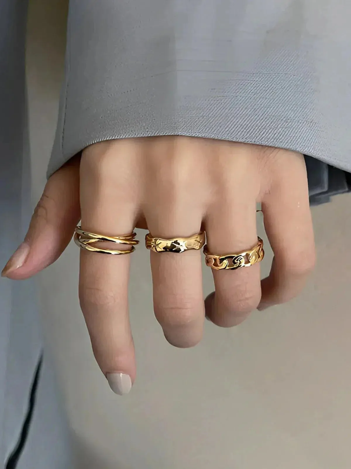 Auriane – Twisted design – Hoop ring trio