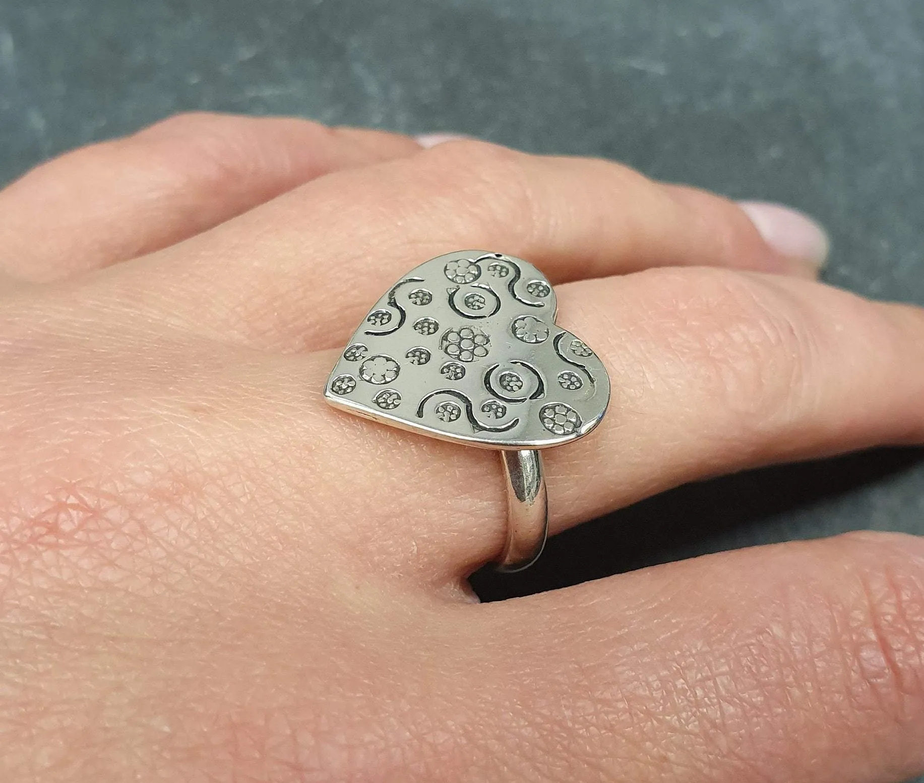 Big Heart Ring - Silver Heart Ring, Floral Pattern Heart Ring