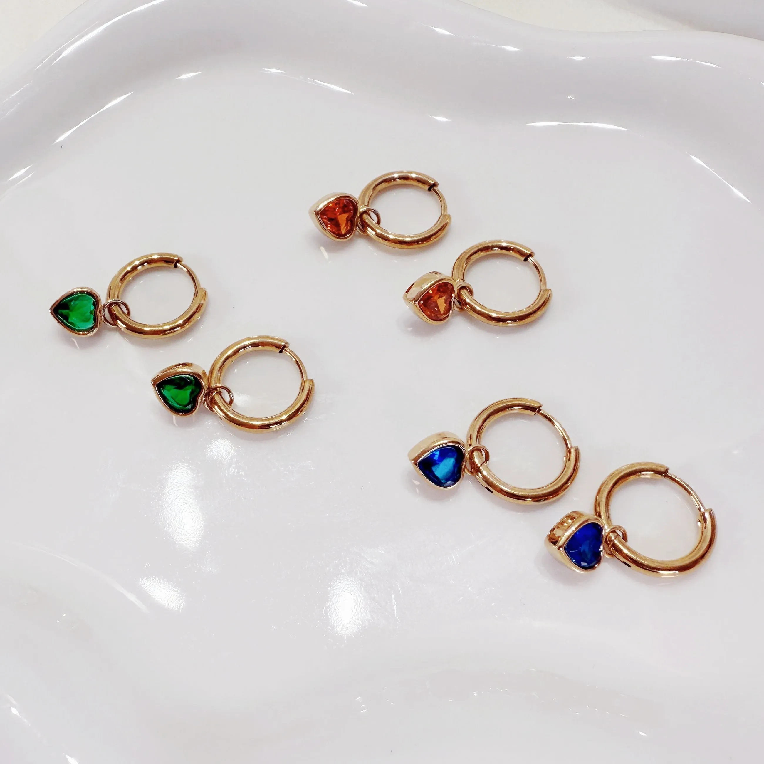 E199 gold dainty heart dangle huggie hoop earrings