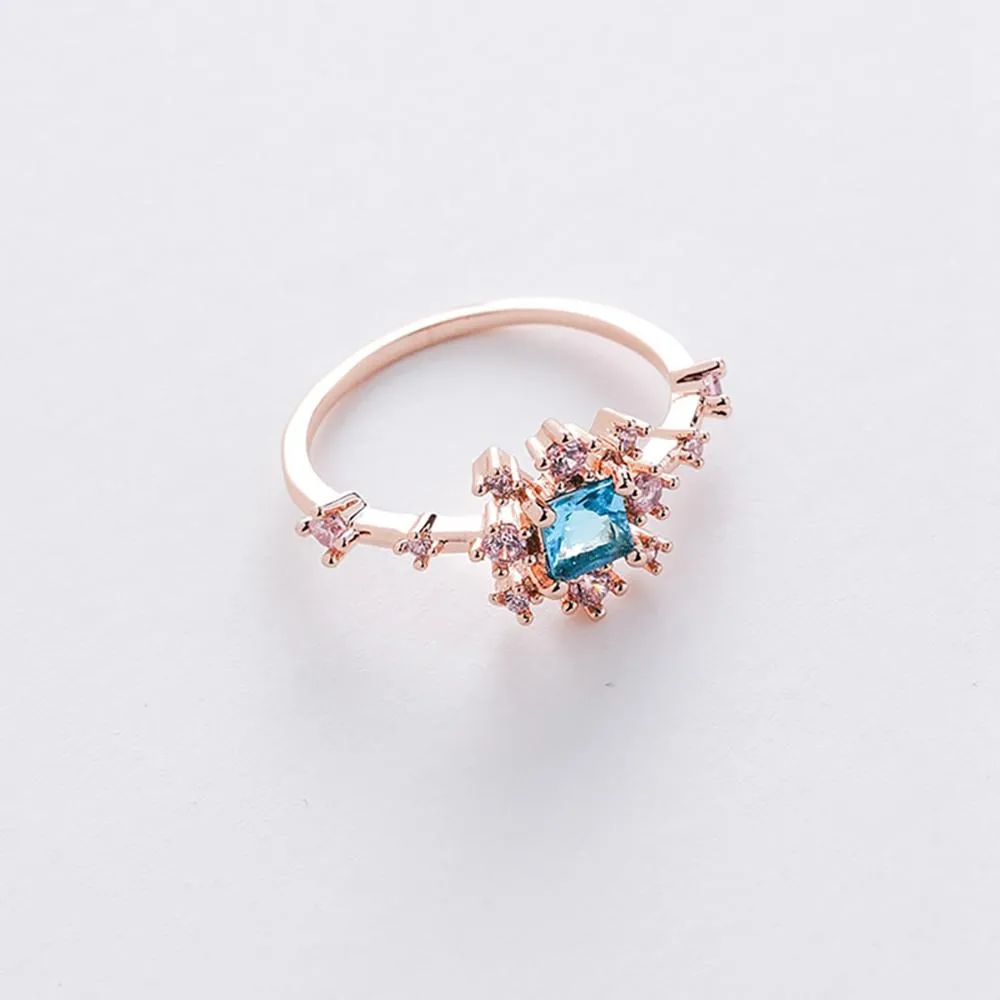 Elegant Micro-Inlaid Flower Crystal Rings