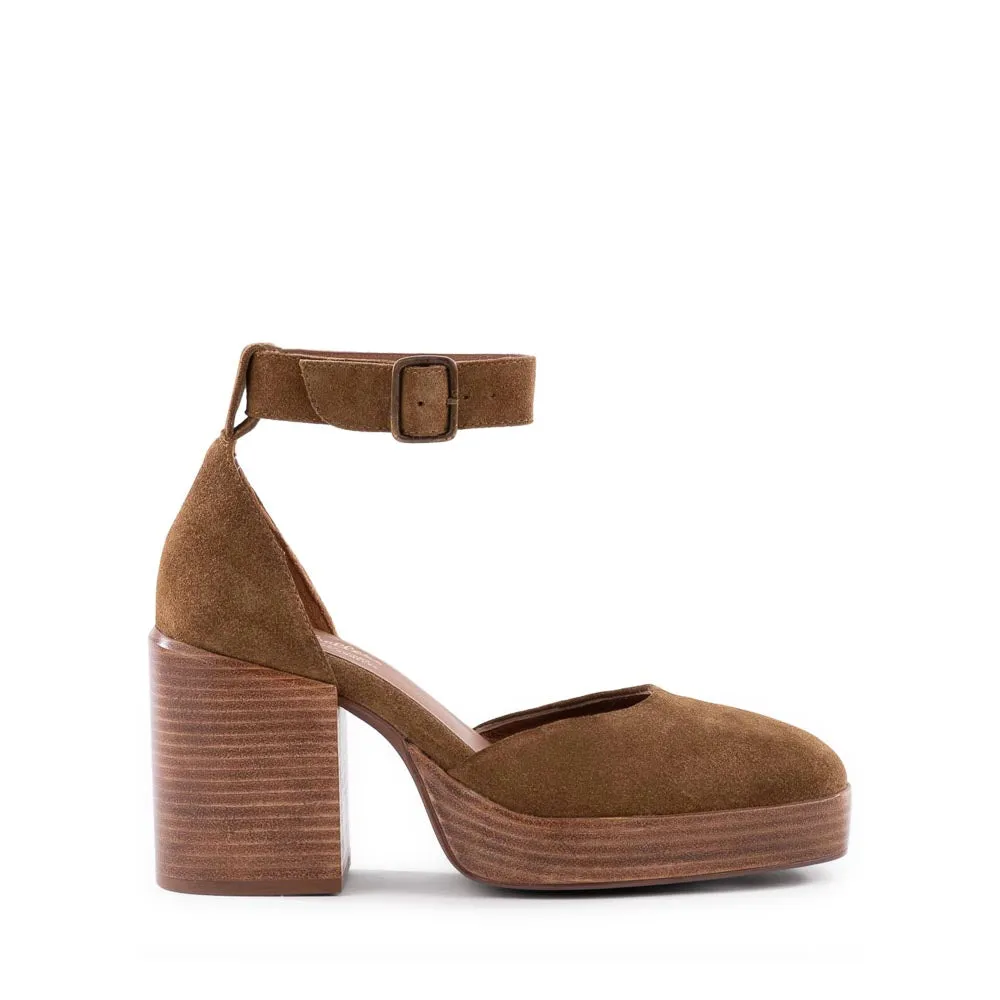 Gleaming Heel