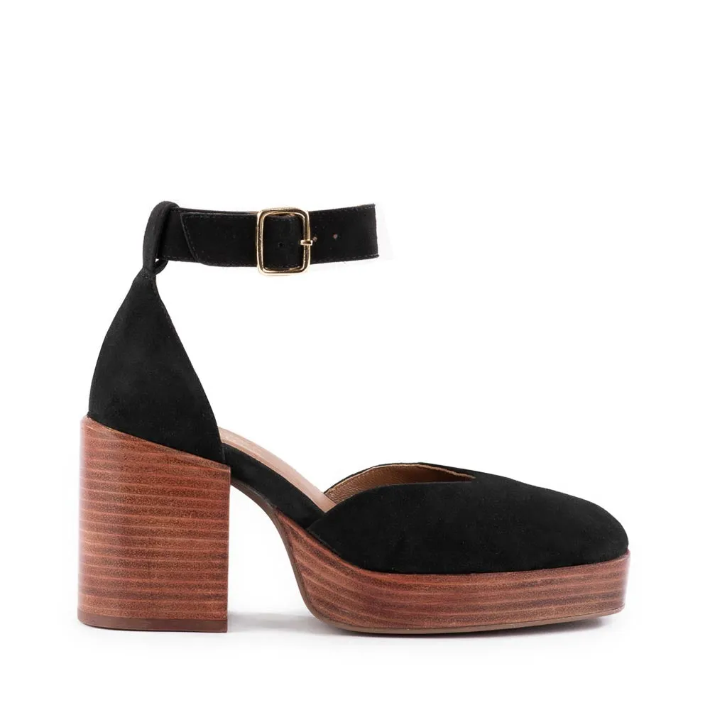 Gleaming Heel