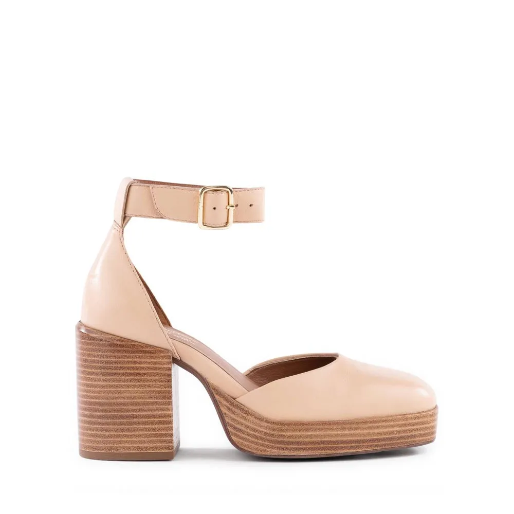 Gleaming Heel