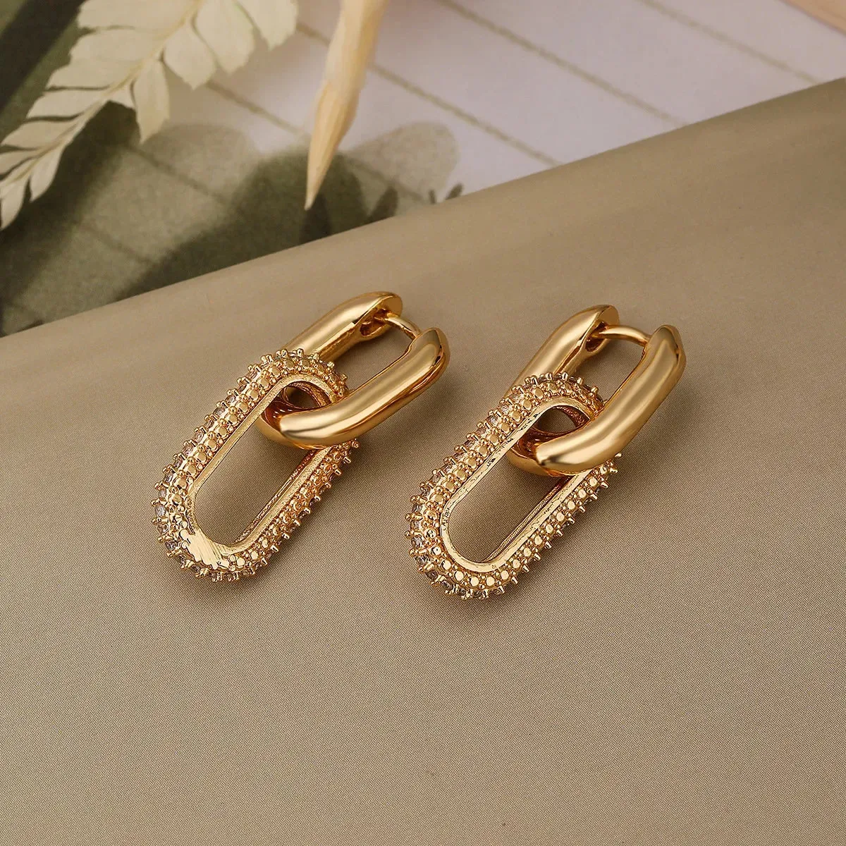 Modern Double Loop Design Shiny Crystal Hoop Stainless Steel Earrings for Women Beautiful Dangle Charm Jewelry Accessories