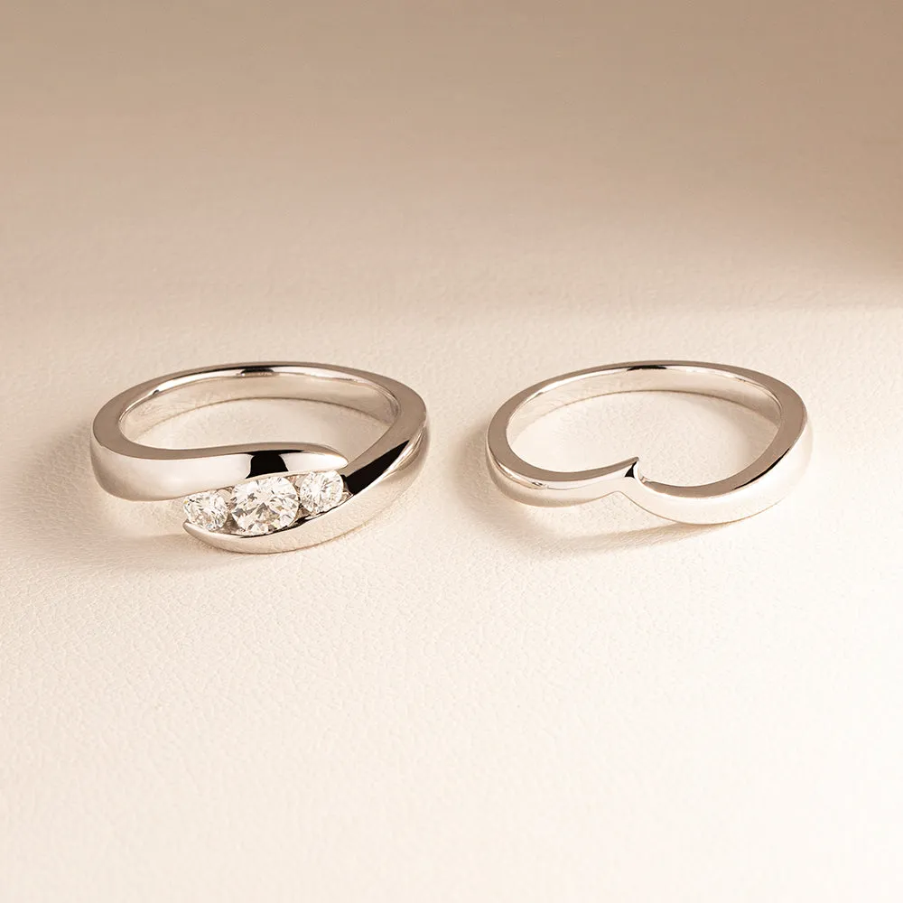 Platinum Fitted Equinox Ring